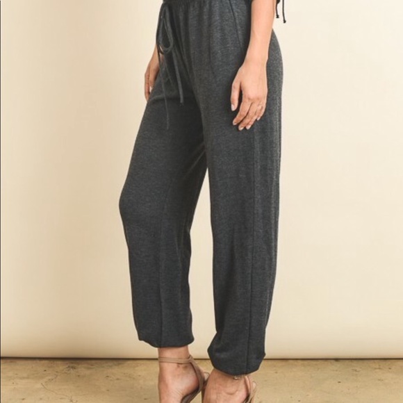 Off the shoulder Jumpsuit - Picture 3 of 6